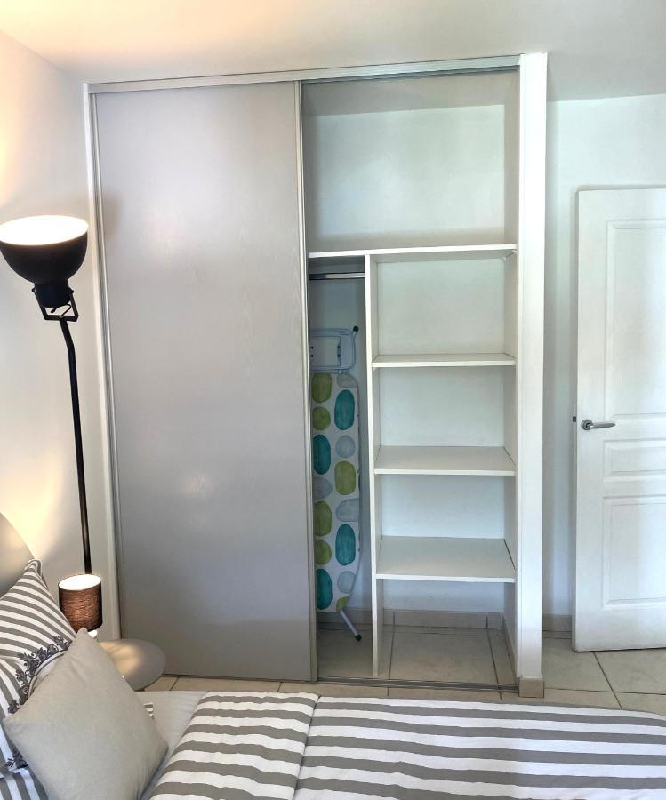 Appartement Lumineux Et Calme Saint-Denis Centre Екстериор снимка
